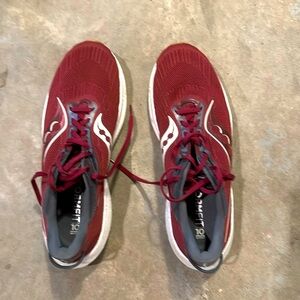 Saucony Triumph 21 - Size 13